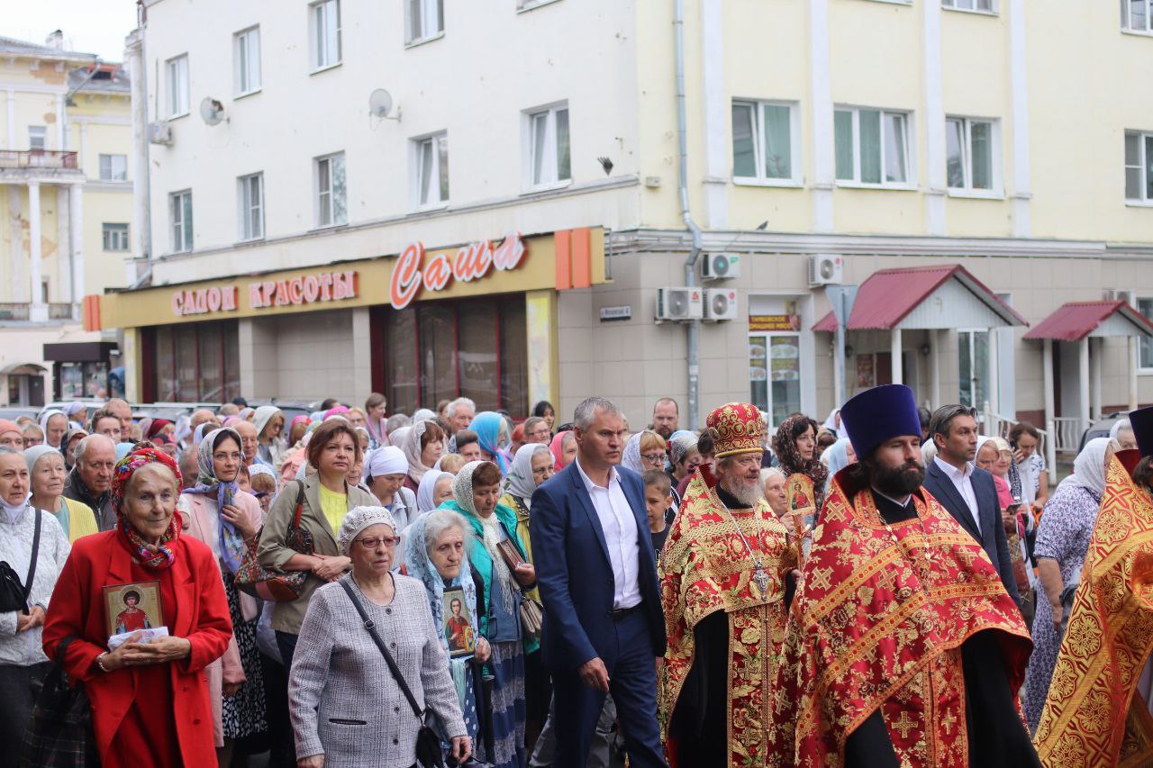В праздник памяти святого великомученика Пантелеймона глава городского округа Фрязино Дмитрий Воробьев пожелал всем крепкого здоровья, отличного самочувствия, радости и счастья!