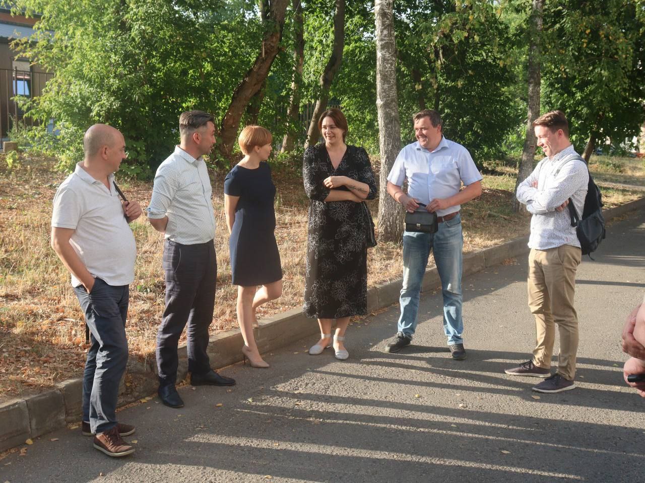 По поручению главы городского округа Фрязино Дмитрия Воробьева его первый заместитель Нодар Бощеван провел встречу с жителями дома №21 по улице Институтской