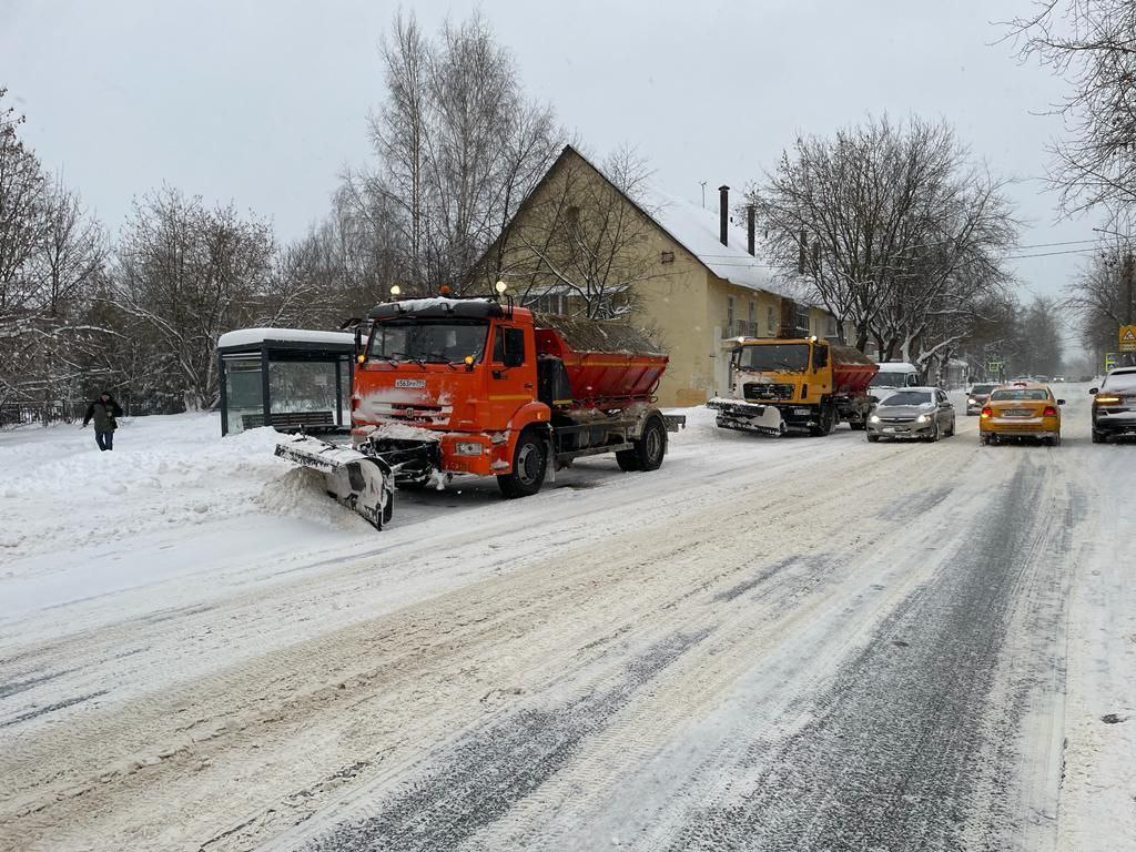 Борьба с последствиями снегопада идёт полным ходом!