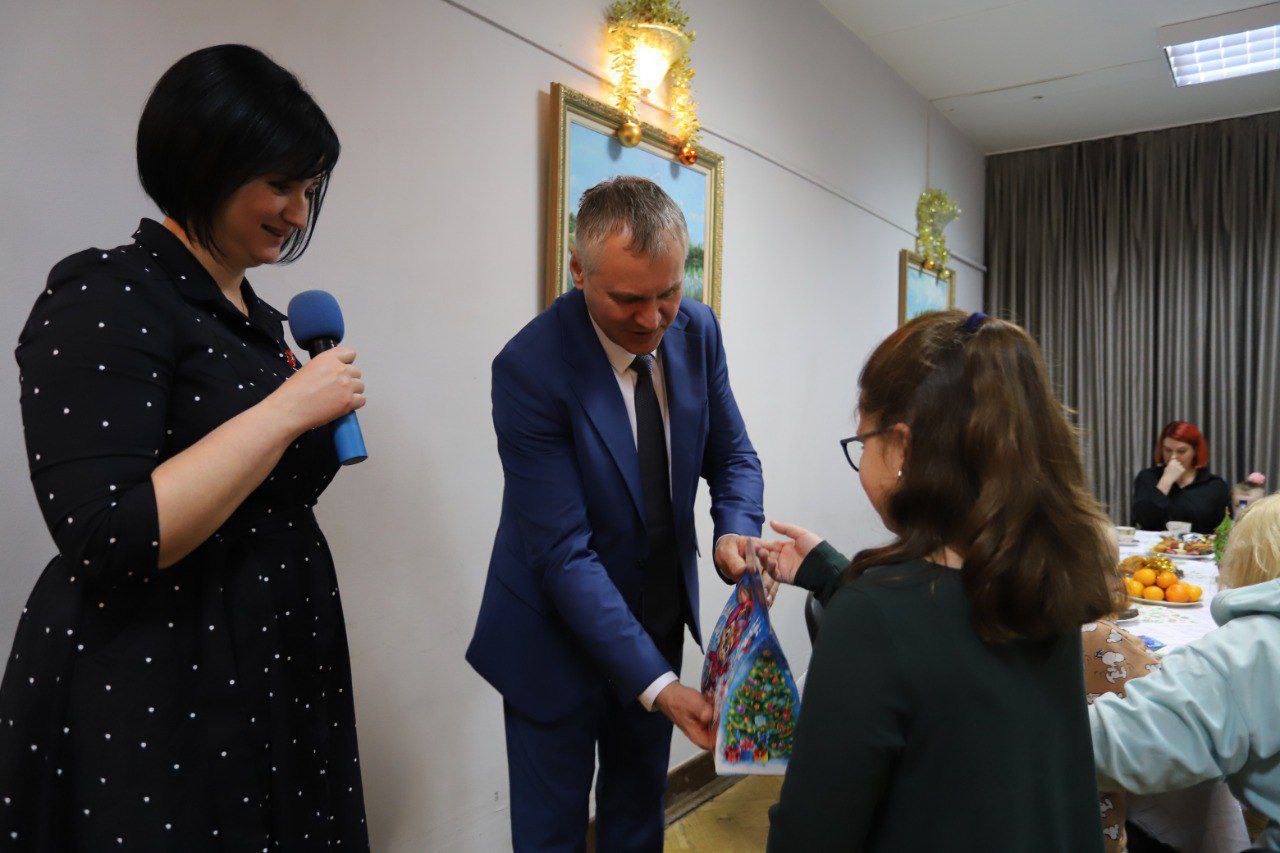 Глава городского округа Фрязино Дмитрий Воробьев в преддверии праздников встретился с семьями наших мобилизованных жителей