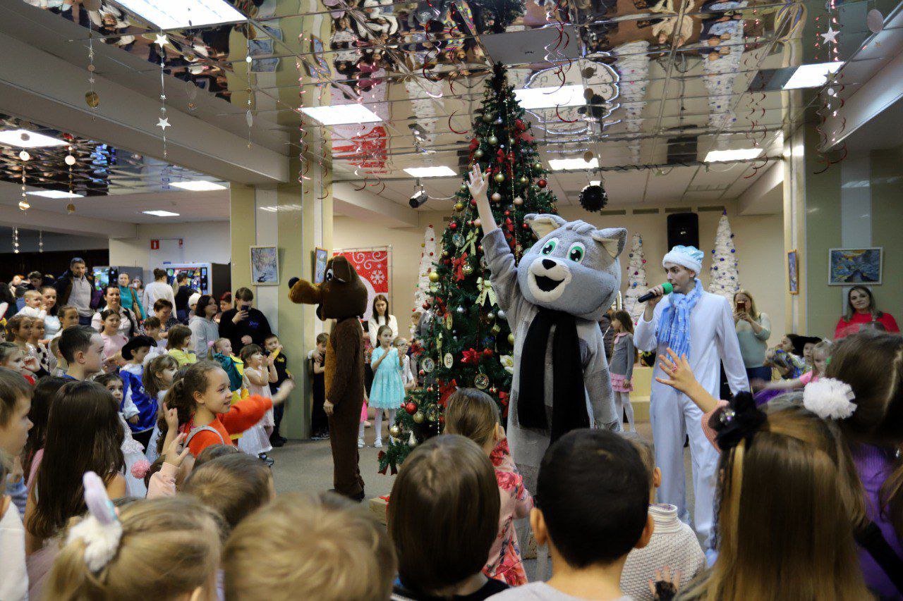 Глава городского округа Фрязино Дмитрий Воробьев в преддверии праздников встретился с семьями наших мобилизованных жителей