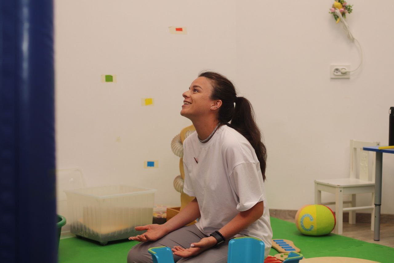 Глава городского округа Фрязино Дмитрий Воробьев посетил уникальный центр реабилитации слуха и речи «Тоша и Ко»