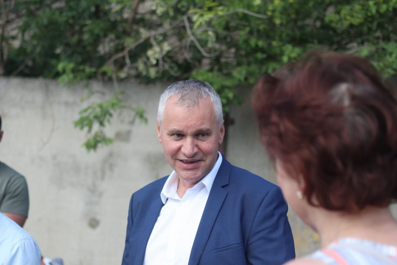 Глава городского округа Фрязино Дмитрий Воробьев провел встречу с жителями на улице Рабочей