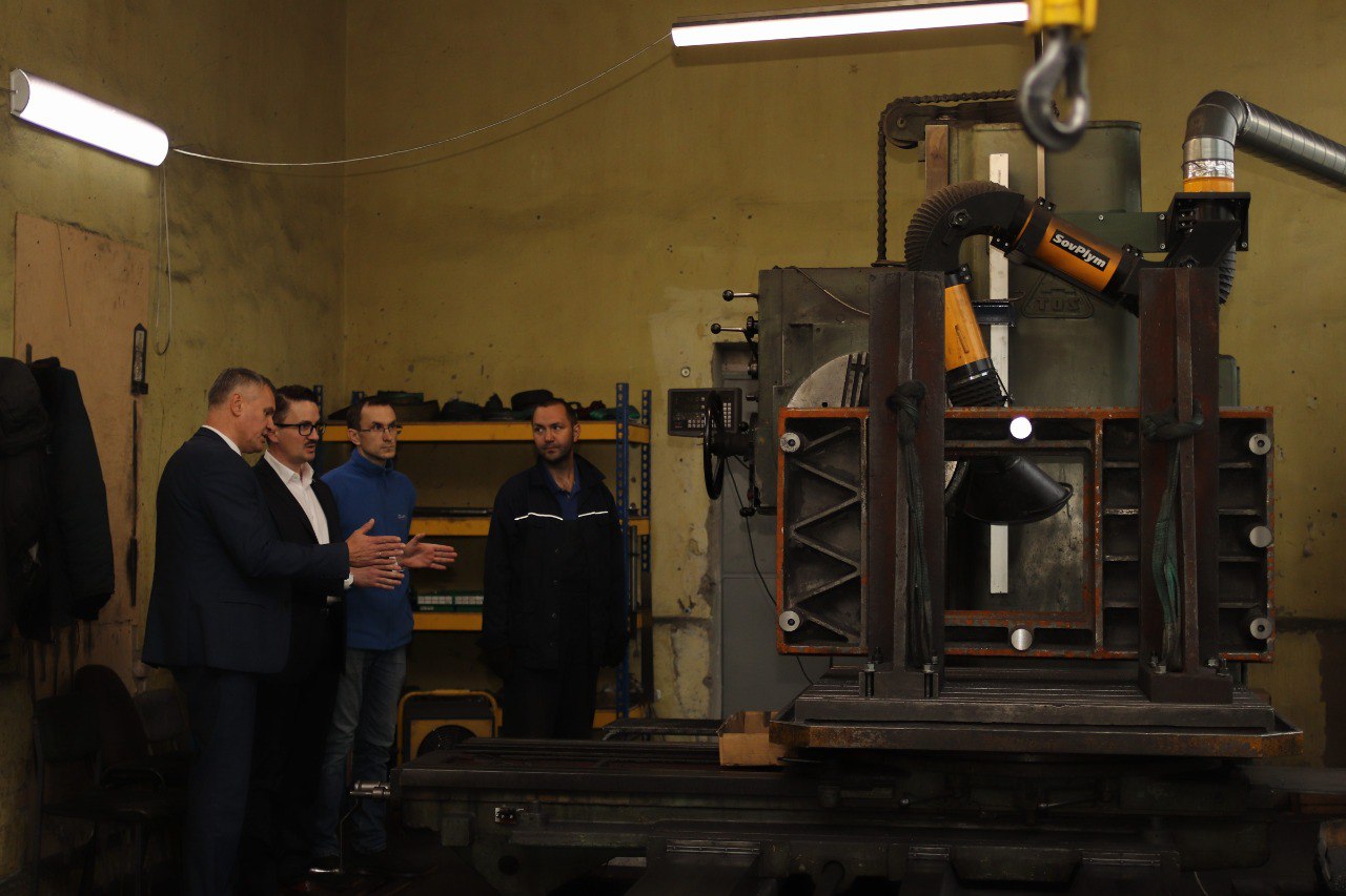 глава городского округа Фрязино Дмитрий Воробьев посетил научно-производственную корпорацию «Дельта-тест»