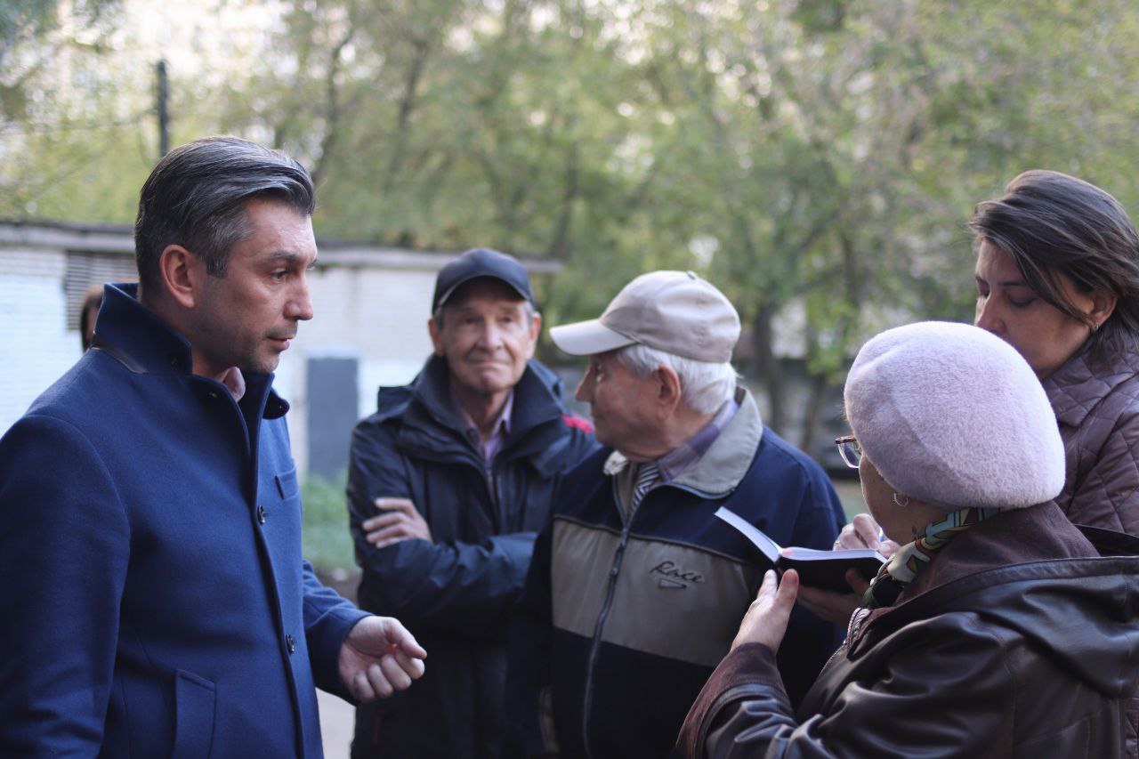 Комплексное благоустройство дворовой территории проходит во Фрязино!