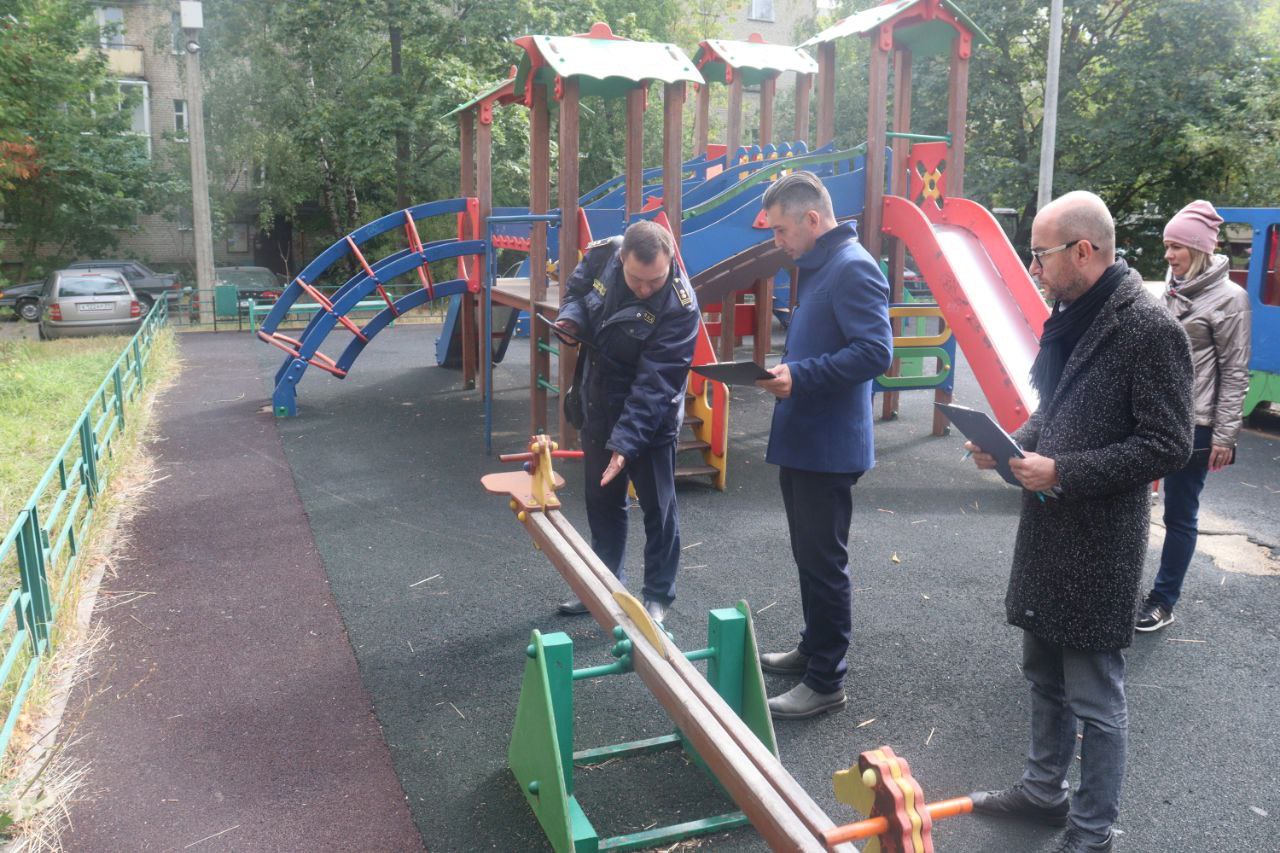 Комиссионная выездная проверка состояния дворовых территорий