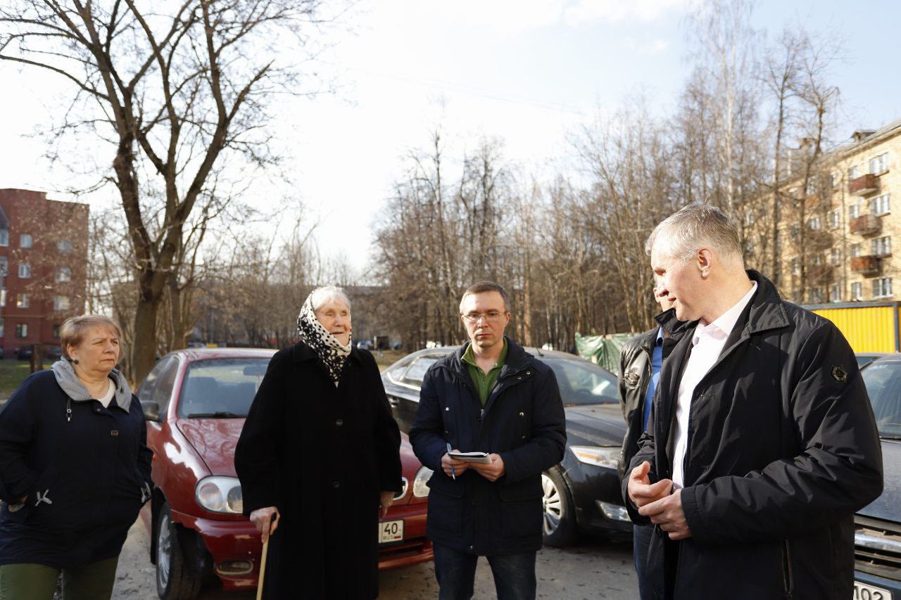 В доме 27 по улице Центральная завершается капитальный ремонт балконов