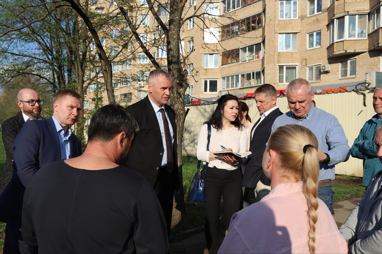 Встреча с инициативной группой жителей и предпринимателей дома 8 по Проспекту Мира