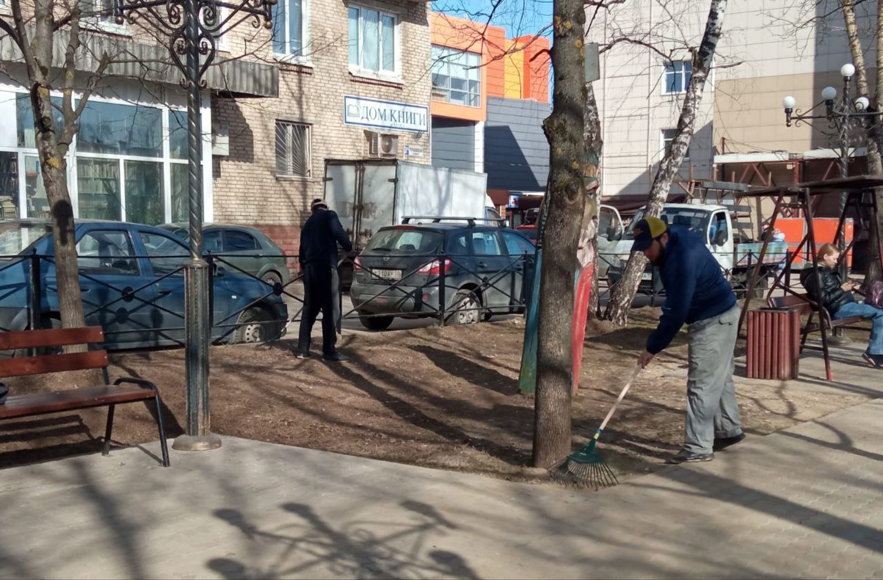 В рамках месячника благоустройства с начала апреля наводим порядок в округе