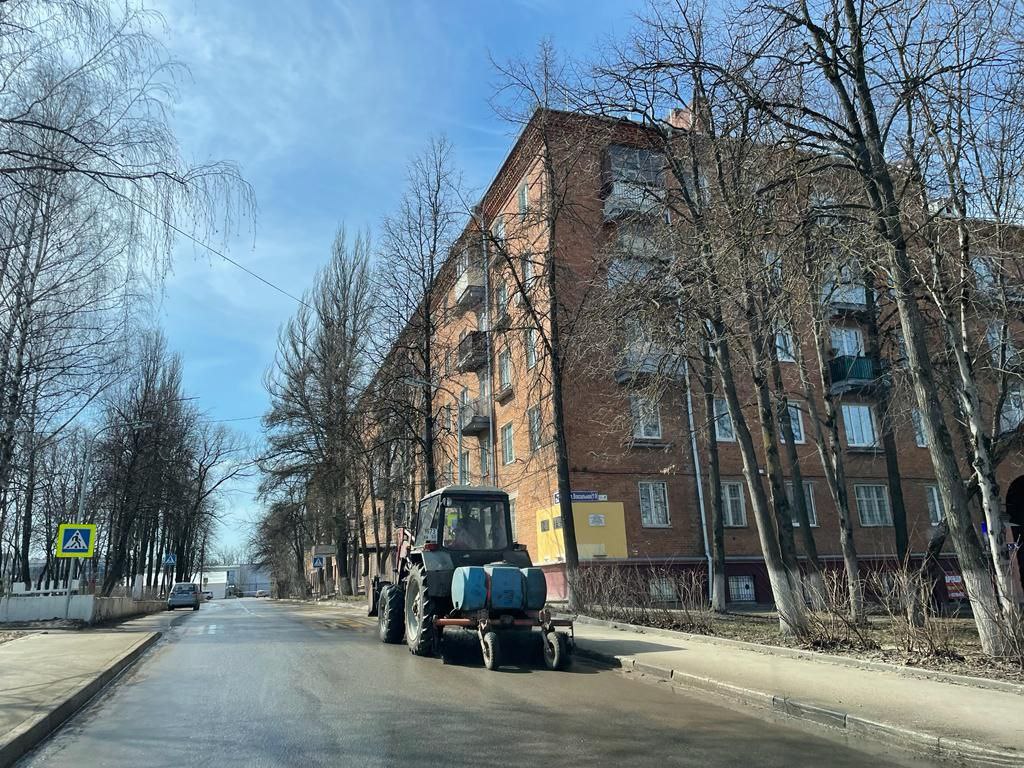 В рамках месячника благоустройства с начала апреля наводим порядок в округе