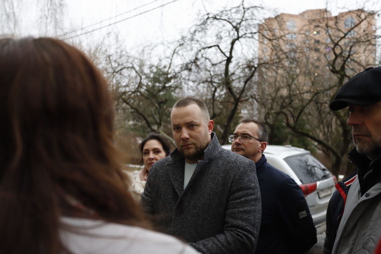 Глава городского округа Фрязино Дмитрий Воробьев встретился с жителями дома 22 по Проспекту Мира