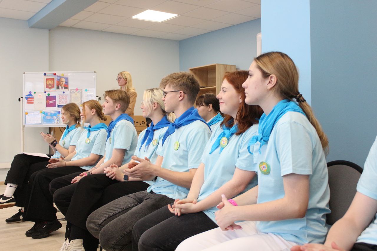 Глава городского округа Фрязино Дмитрий Воробьев отпраздновал Международный день добровольцев вместе с нашими лицеистами