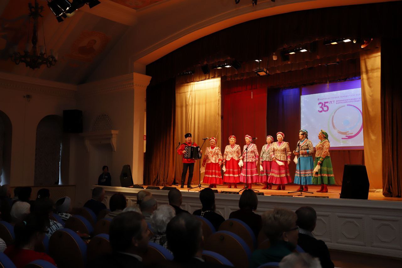 В честь Международного дня инвалидов в центре культуры и досуга «Факел» прошел концерт