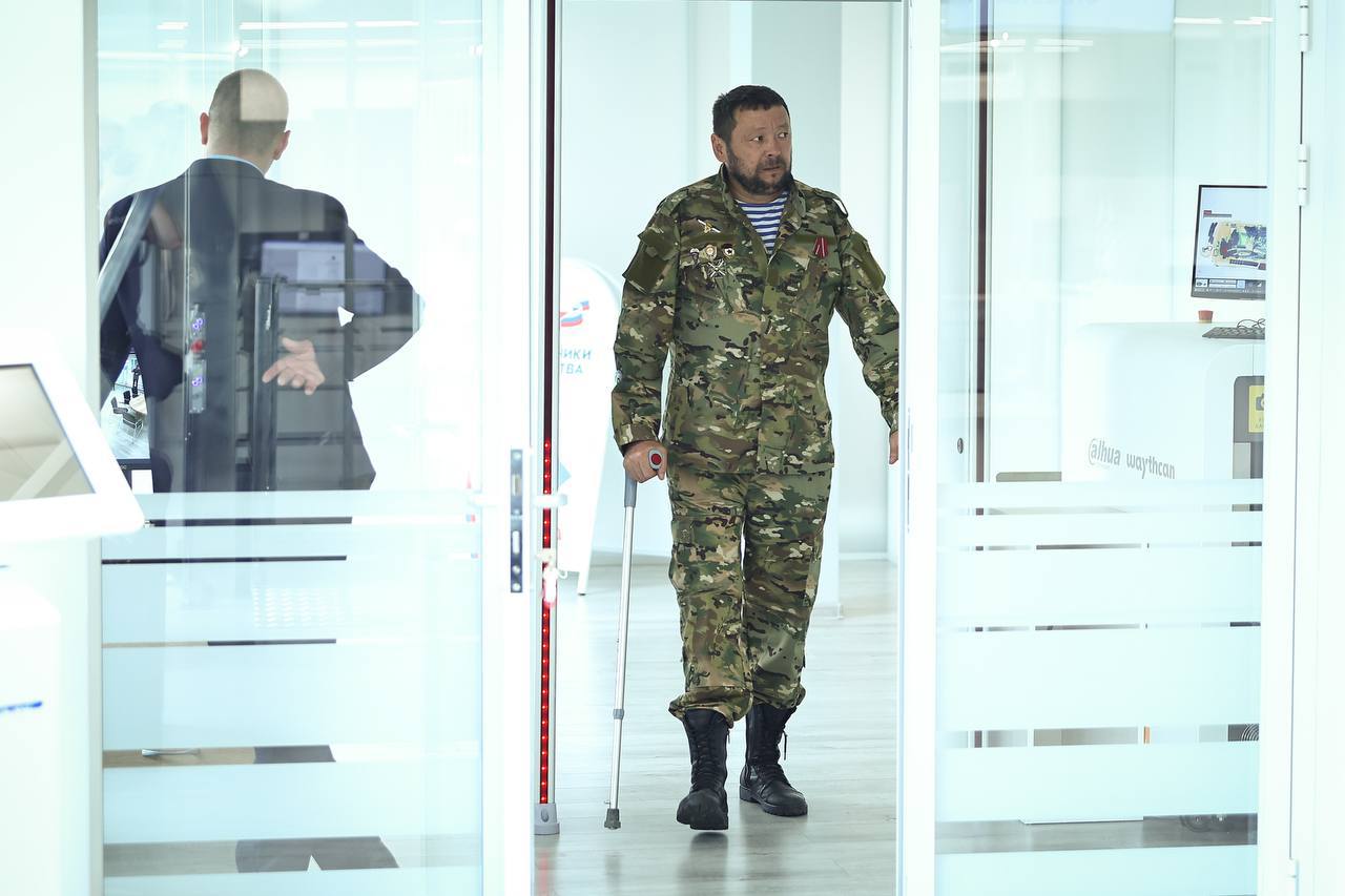 Губернатор Московской области Андрей Воробьев на встрече с командой обсудил организацию помощи бойцам СВО и их семьям