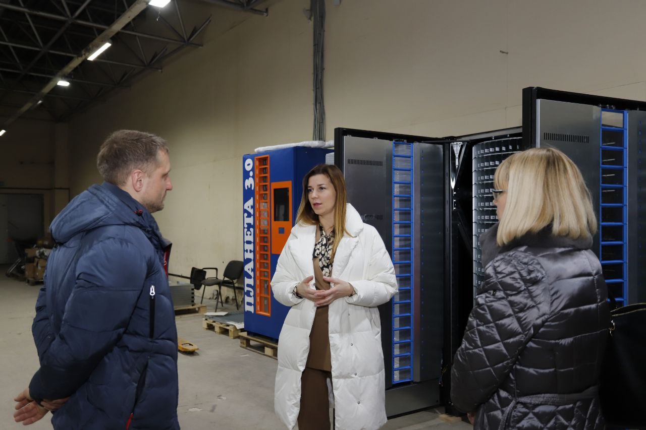 По поручению главы городского округа Фрязино Дмитрия Воробьева его заместитель Наталия Князева и руководитель центра «Мой бизнес» посетили фрязинскую компанию ООО «ПК РСКИТ»