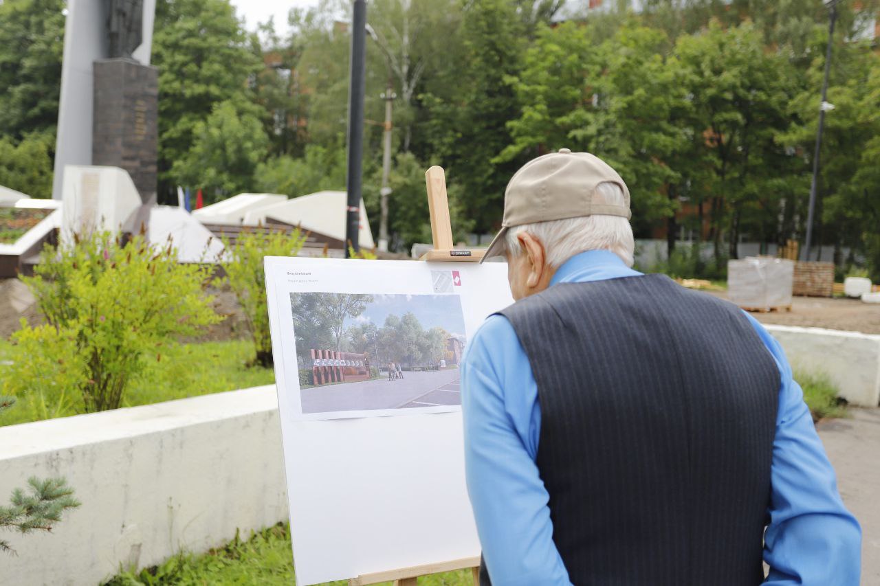 приступили к реконструкции излюбленного места наших жителей - Площади Победы