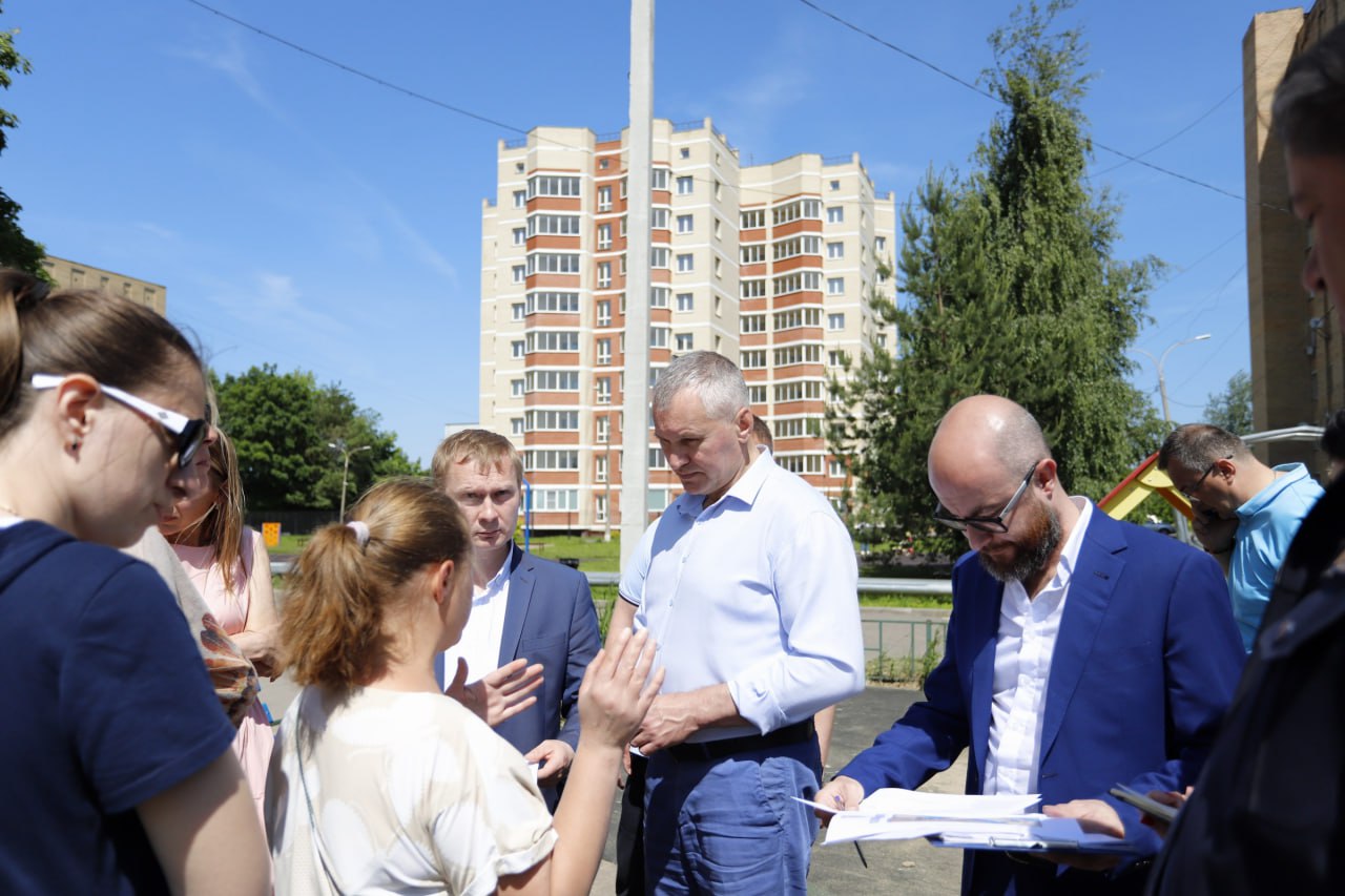 Проверка территории дворов на Окружном проезде