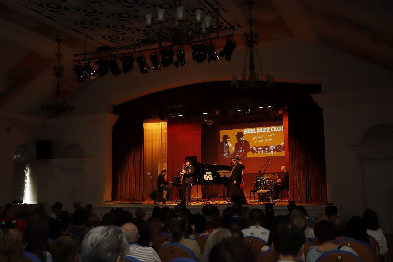 Вечер джаза прошел в центре культуры и досуга «Факел»