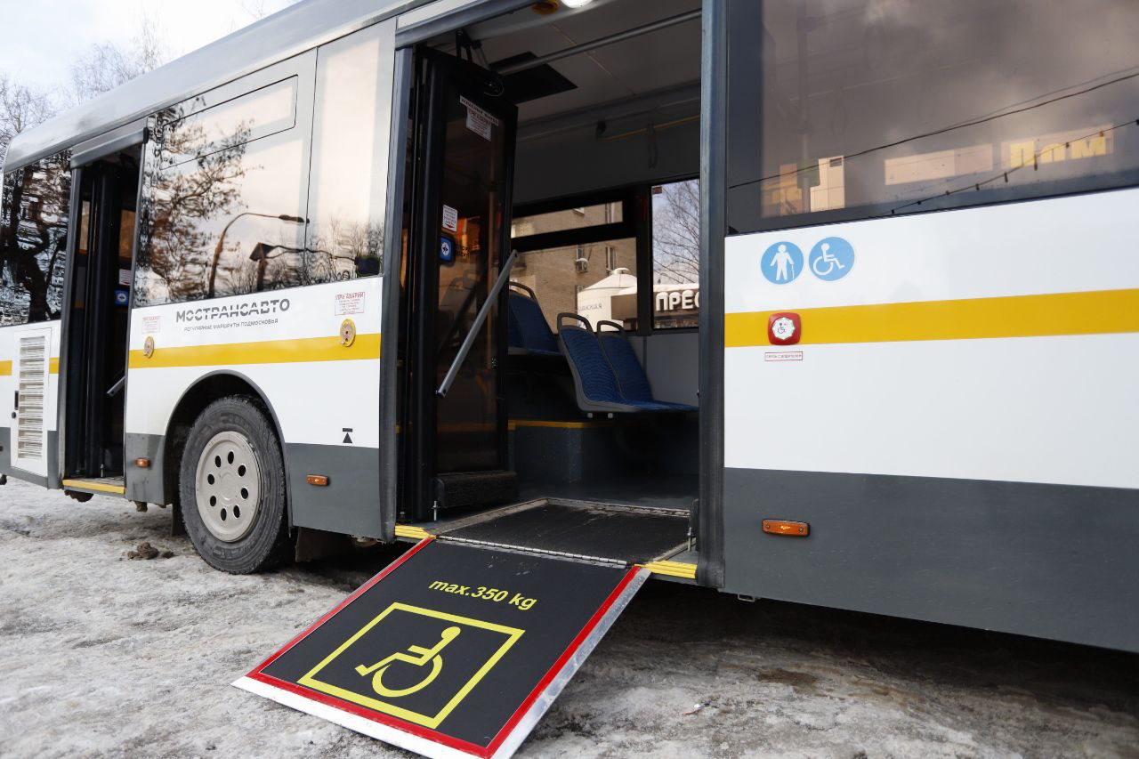 Глава городского округа Фрязино Дмитрий Воробьев проверил выход на линию нового автобуса маршрута №14