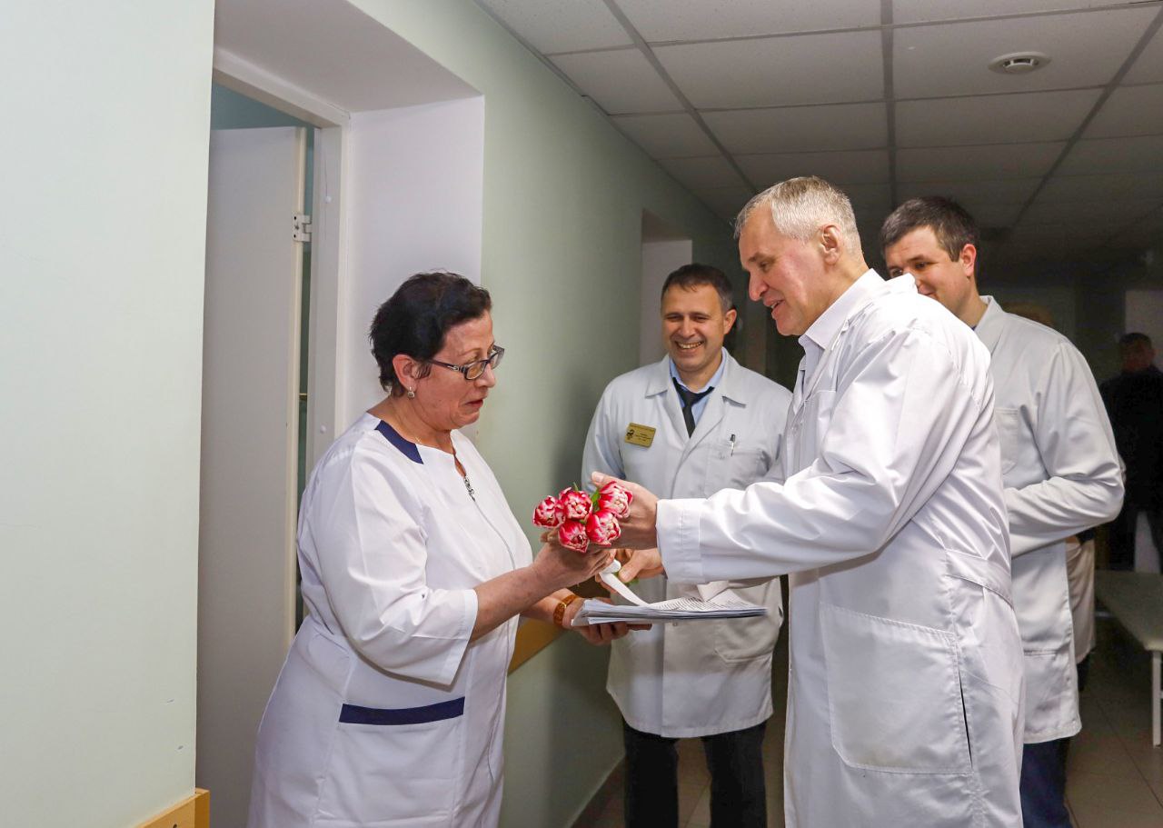 Поздравили коллектив Обособленного подразделения им. М.В. Гольца Щелковской городской больницы