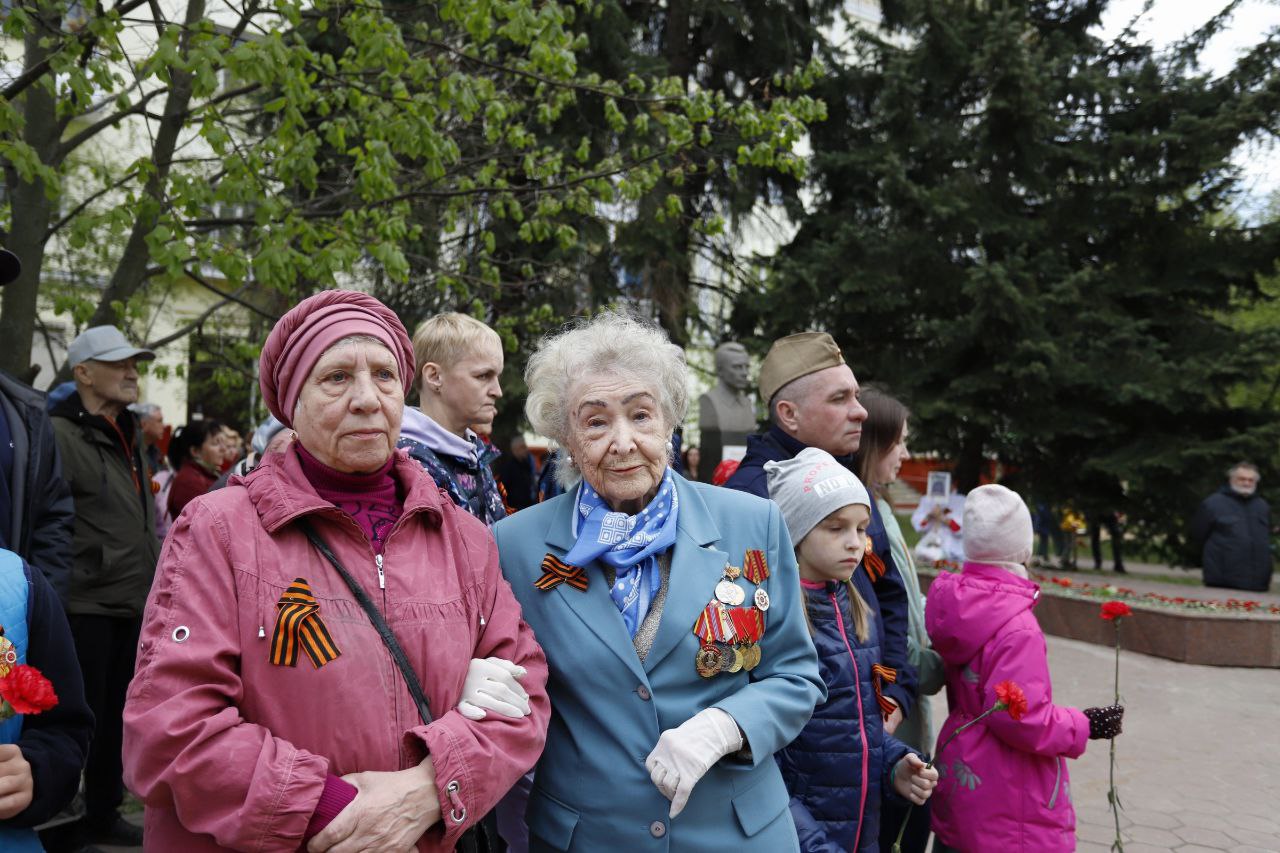 Склонили головы у памятных мест Наукограда
