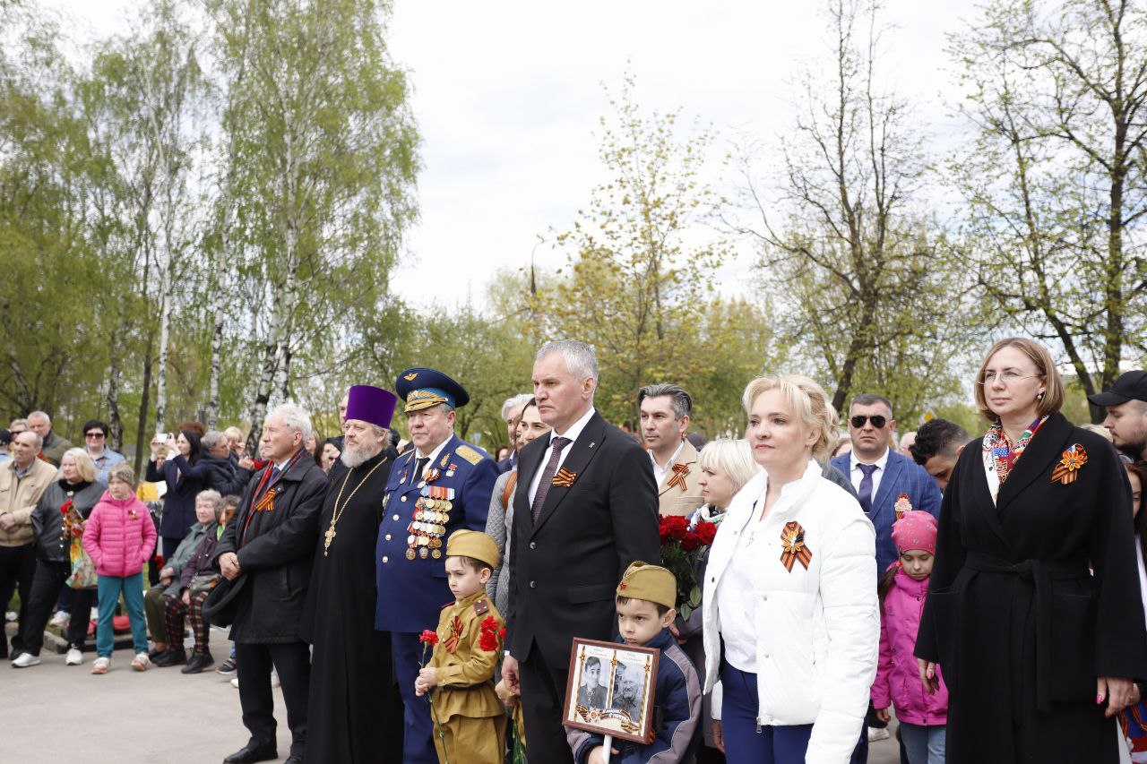 Склонили головы у памятных мест Наукограда