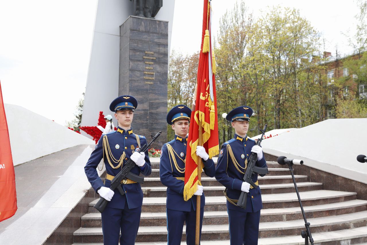 Склонили головы у памятных мест Наукограда