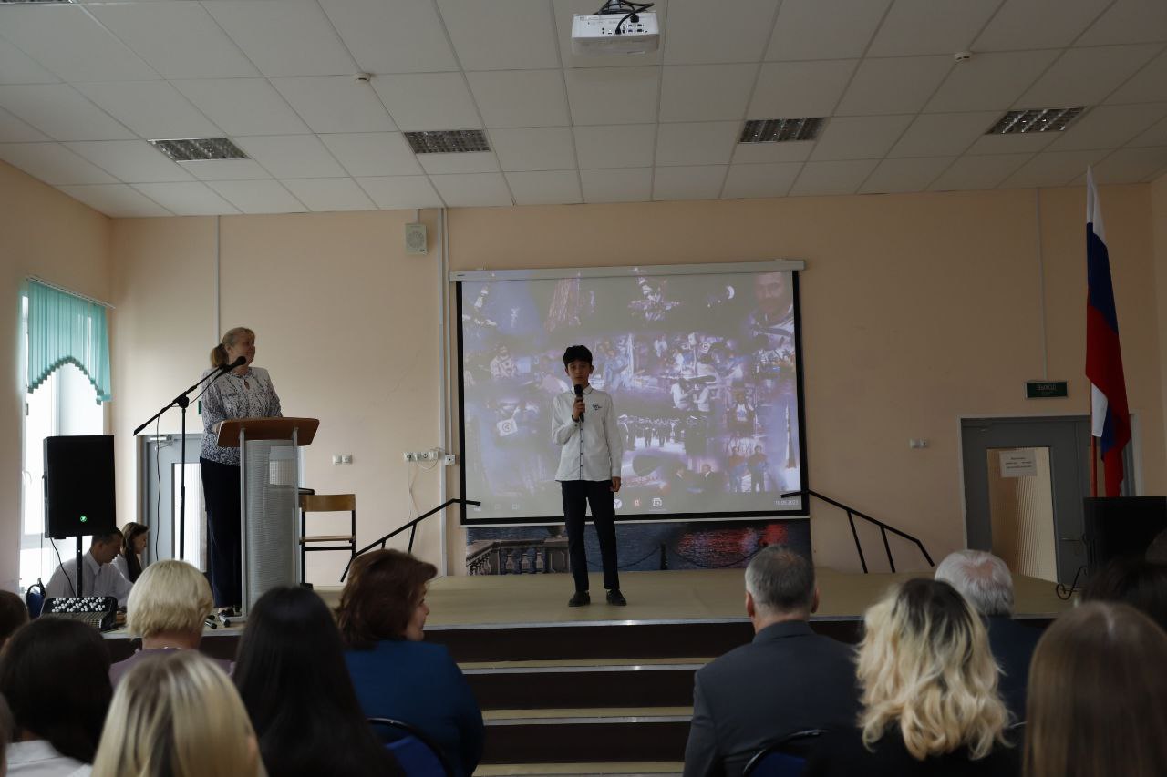 ОПИСАНИЕ_КАРТИНКИ