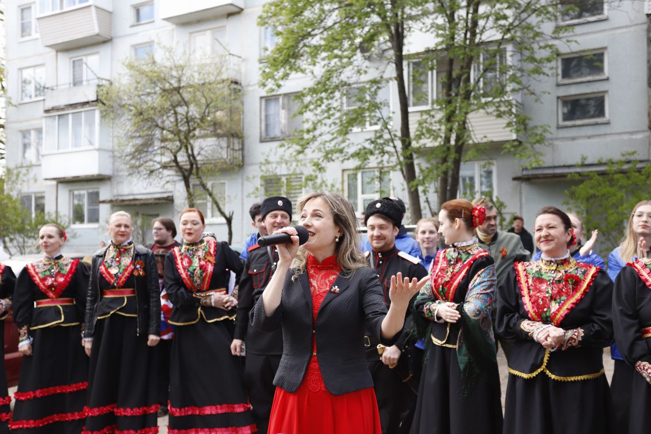 9 мая Праздничное утро ветеранов Великой Отечественной войны во Фрязино началось с музыки