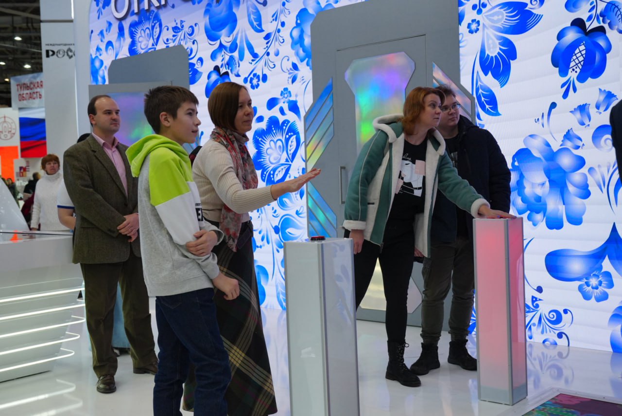 В День народного единства на ВДНХ стартовало самое масштабное событие в истории современной России – Международная выставка-форум «Россия»