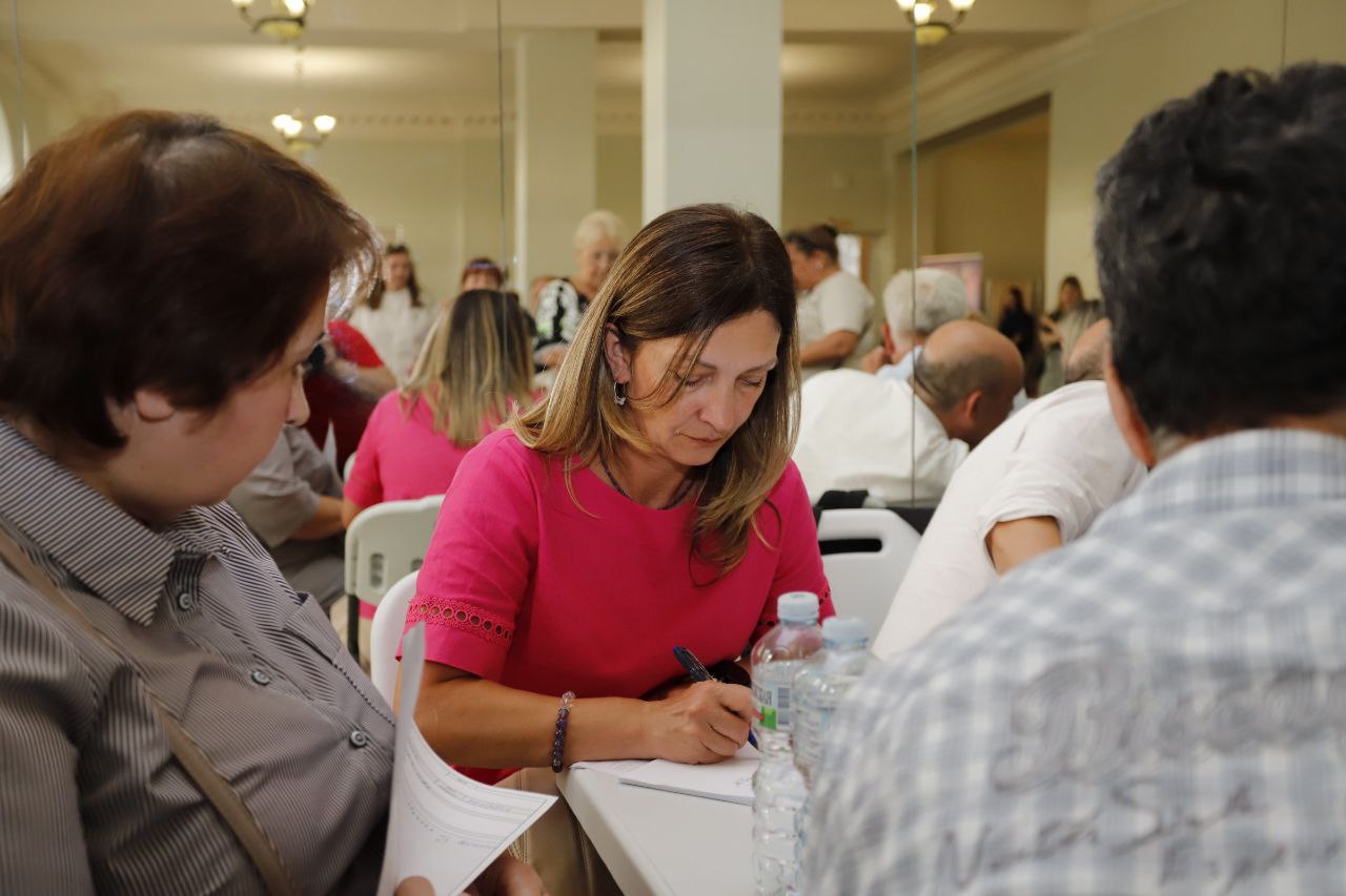 «Выездная администрация» в Центре культуры и досуга «Факел»