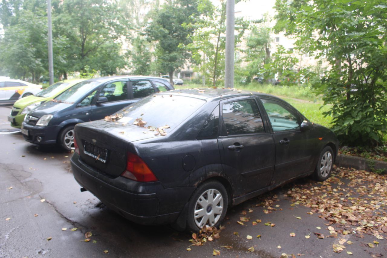 Заместитель главы городского округа Фрязино Антон Тропин встретился с жителями домов № 4к1 и №6 по Проспекту Мира