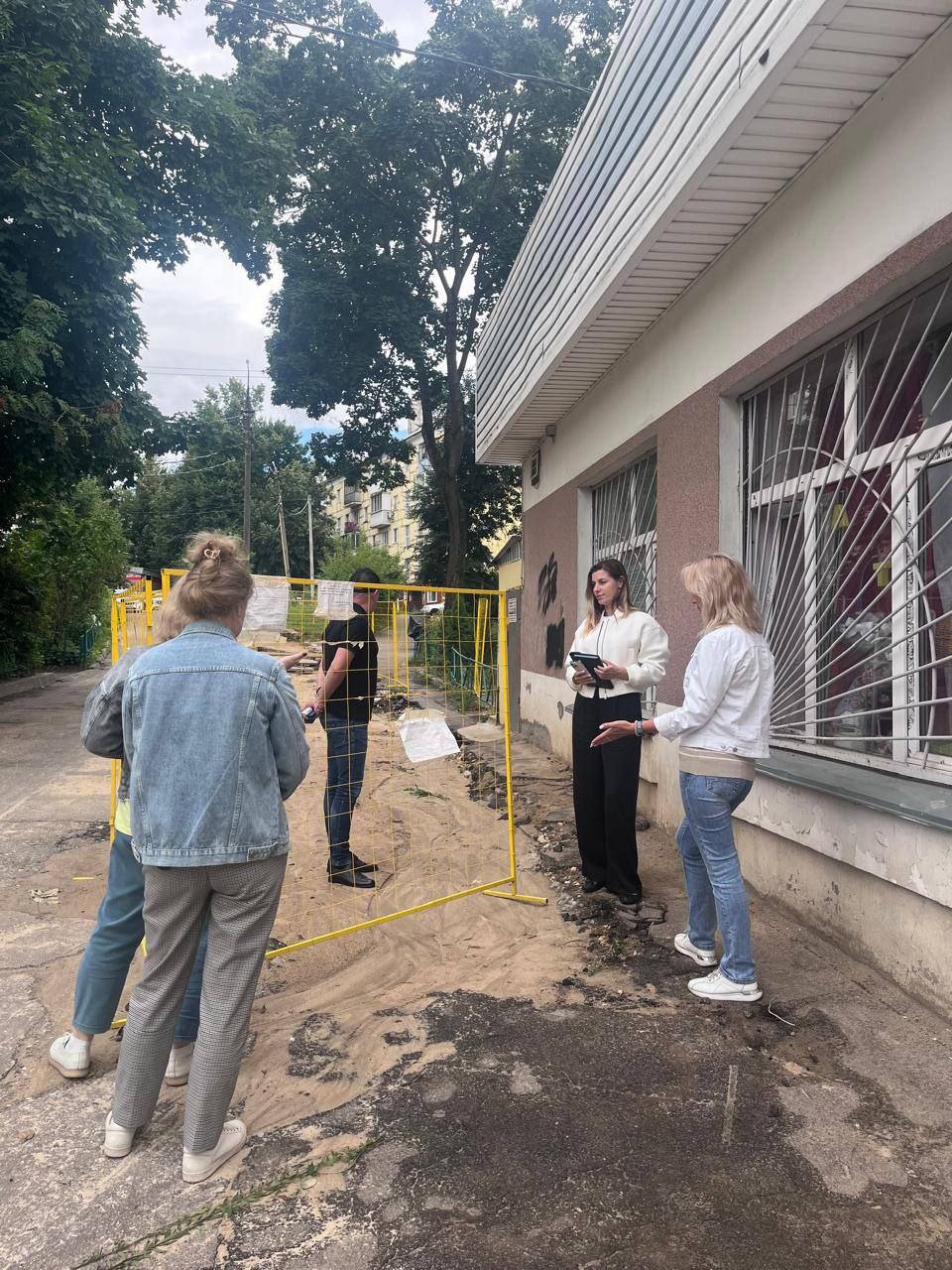 Заместитель главы городского округа Фрязино Наталия Князева провела встречу с жителями дома №33 по улице Вокзальная и дома №26 по улице Ленина