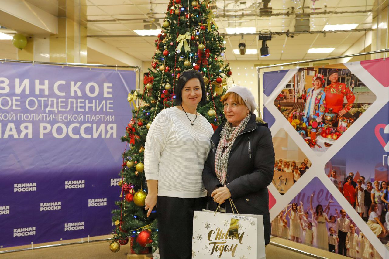 Глава городского округа Фрязино Дмитрий Воробьев принял участие во всероссийской акции «Ёлка желаний»