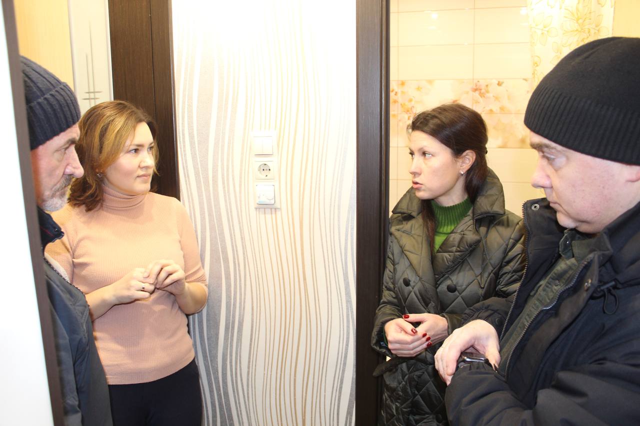 Заместитель главы городского округа Фрязино Наталья Силаева провела встречу с жительницей дома по №5 по улице Горького