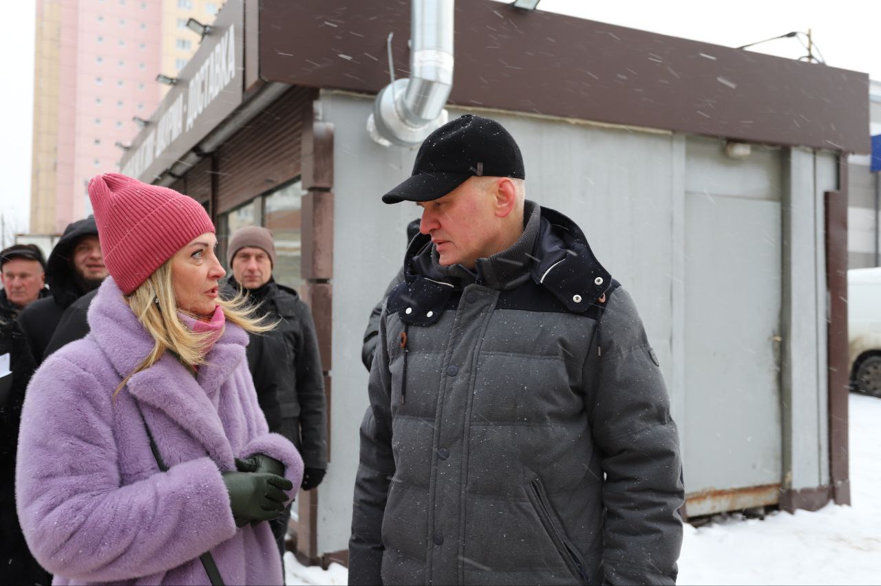 Глава городского округа Фрязино Дмитрий Воробьев провел обход территории с целью контроля качества уборки снега