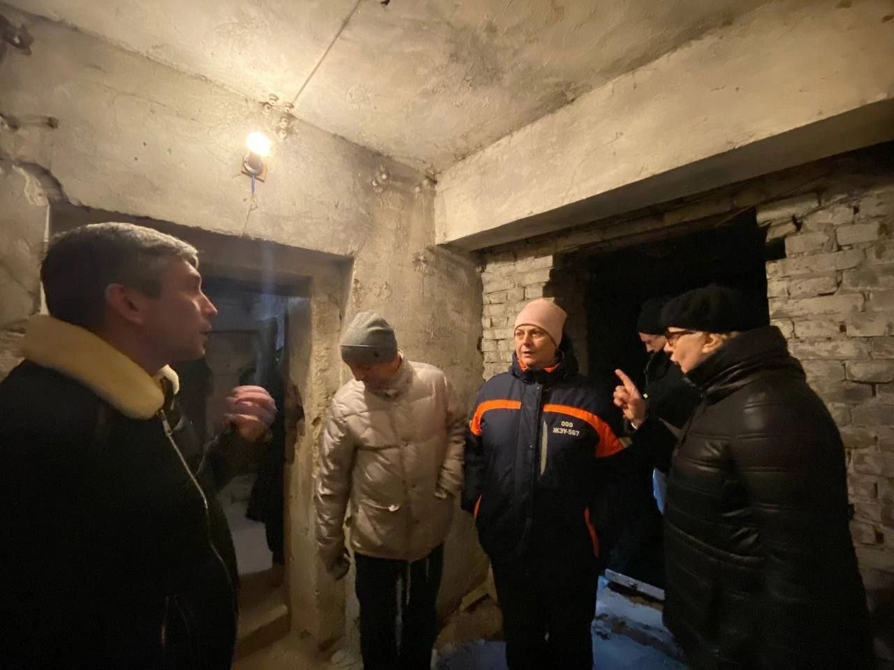 Первый заместитель главы городского округа Фрязино Нодар Бощеван встретился с жителями домов 3 и 4 по улице Московская