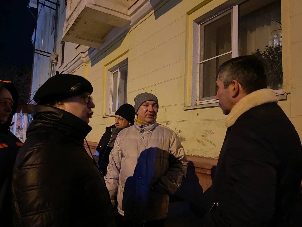 Первый заместитель главы городского округа Фрязино Нодар Бощеван встретился с жителями домов 3 и 4 по улице Московская