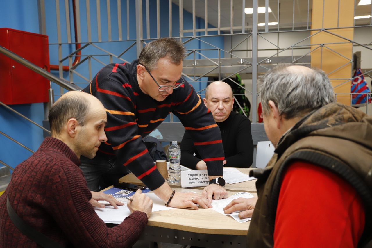 Традиционный открытый прием жителей, крайний в этом году, прошел в лицее