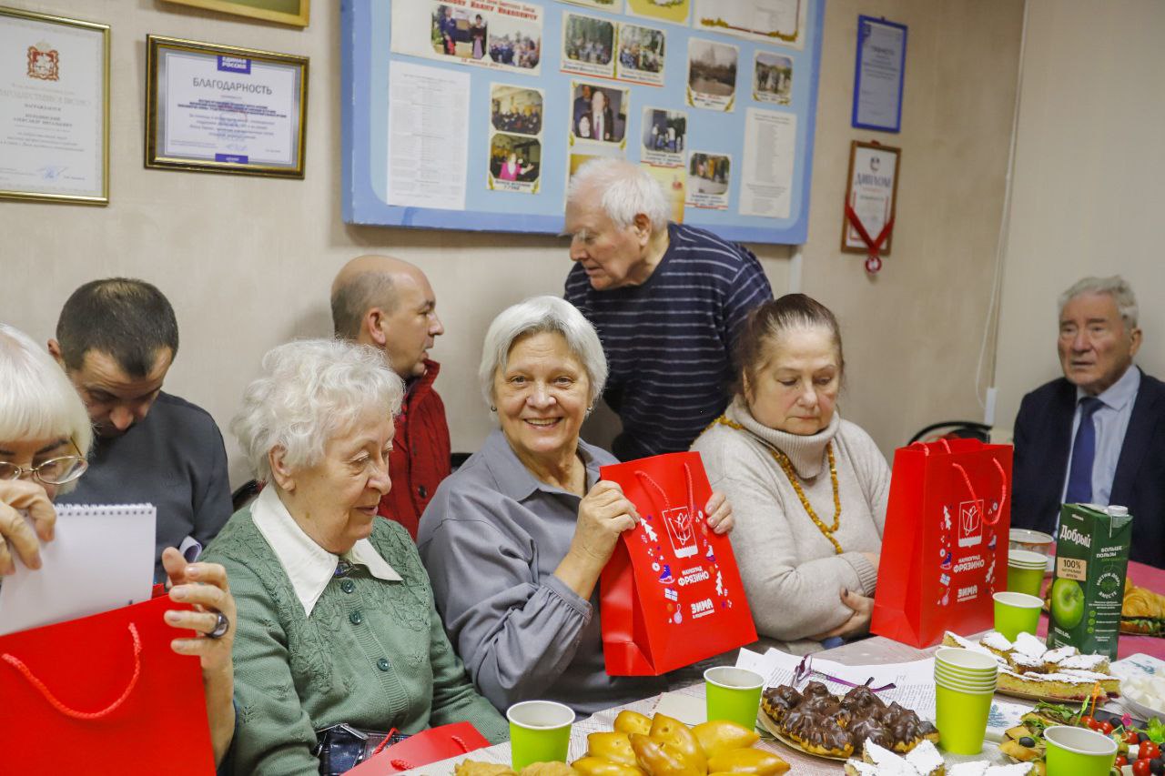 Глава городского округа Фрязино Дмитрий Воробьев встретился с участниками местных отделений Союза пенсионеров Подмосковья, Всероссийского общества инвалидов и муниципального Совета ветеранов