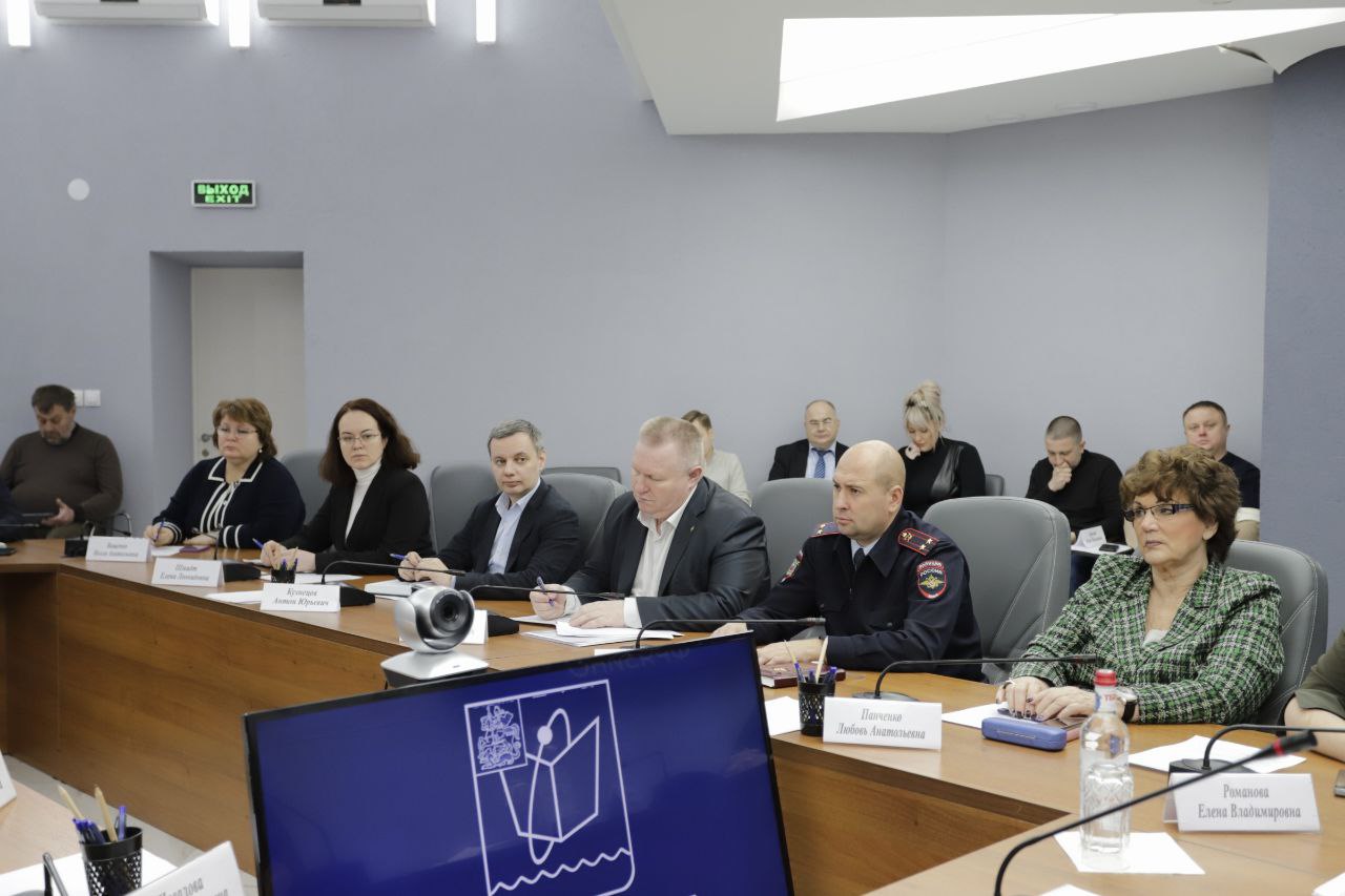 Глава городского округа Фрязино Дмитрий Воробьев провел еженедельное оперативное совещание