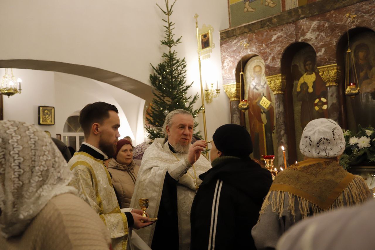 Глава городского округа Фрязино принял участие в праздничном богослужении и крестном ходе