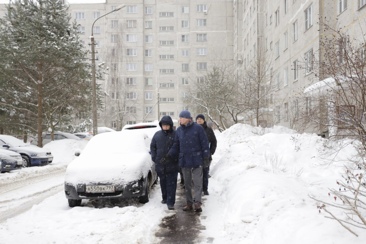 Глава Фрязино Дмитрий Воробьев провел внеплановую проверку качества уборки снега в городе