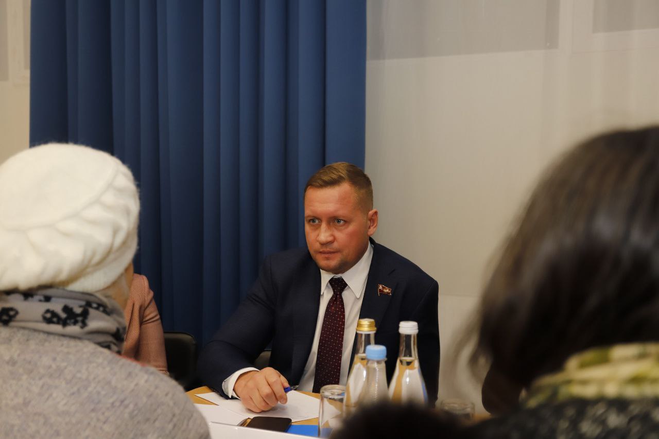 Глава городского округа Фрязино Дмитрий Воробьев провел выездную встречу с жителями в Лицее