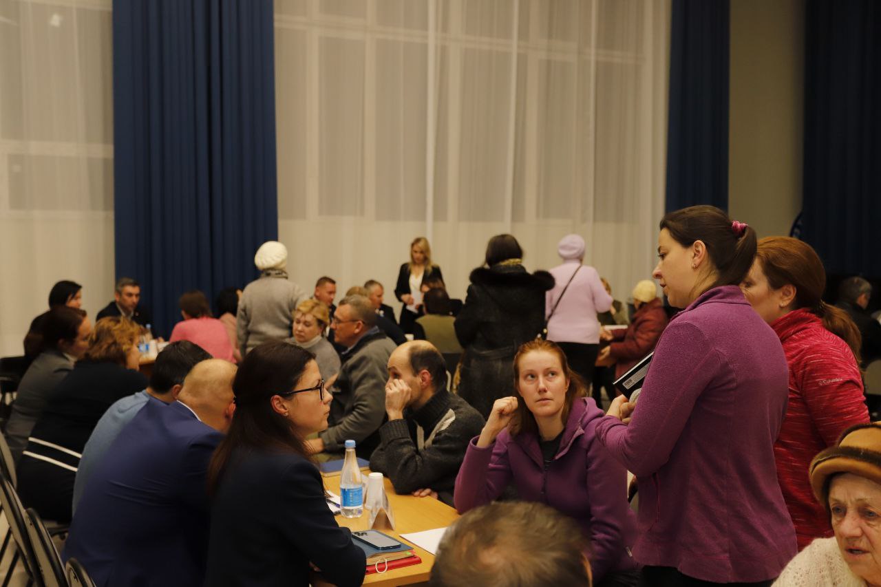 Глава городского округа Фрязино Дмитрий Воробьев провел выездную встречу с жителями в Лицее