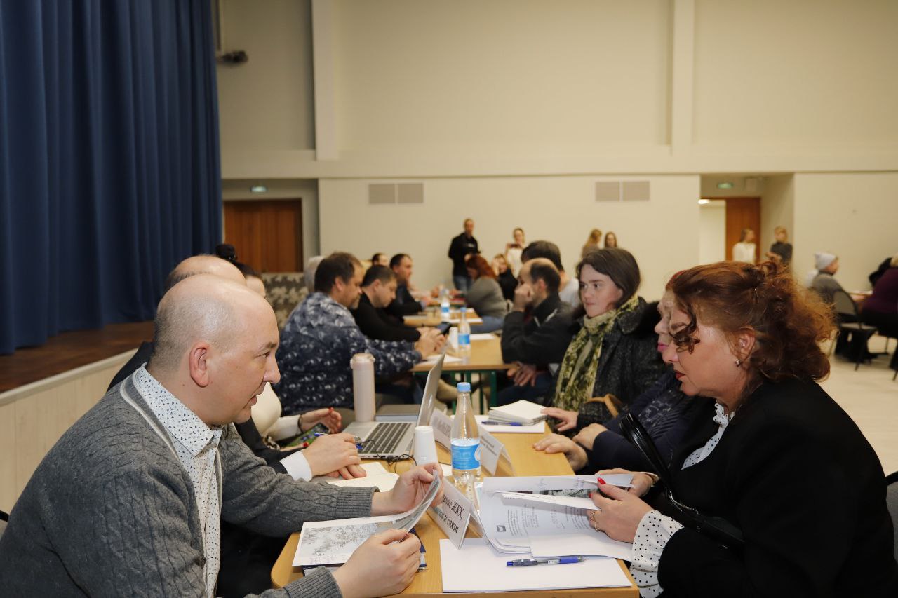 Глава городского округа Фрязино Дмитрий Воробьев провел выездную встречу с жителями в Лицее