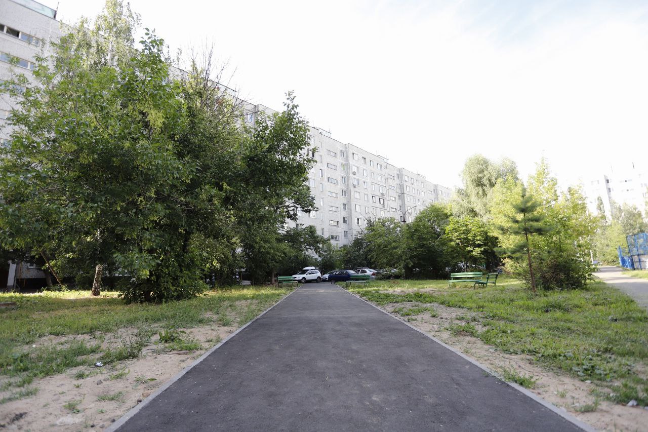 Глава городского округа Фрязино Дмитрий Воробьев встретился с жителями двора ул. Полевая д. 15 - ул. 60 лет СССР д. 11