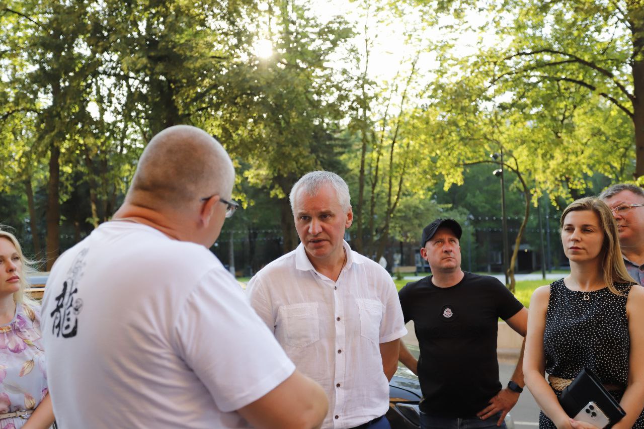 Глава городского округа Фрязино Дмитрий Воробьев встретился с жителями дома 17 по улице Вокзальная по итогам «выездной администрации»