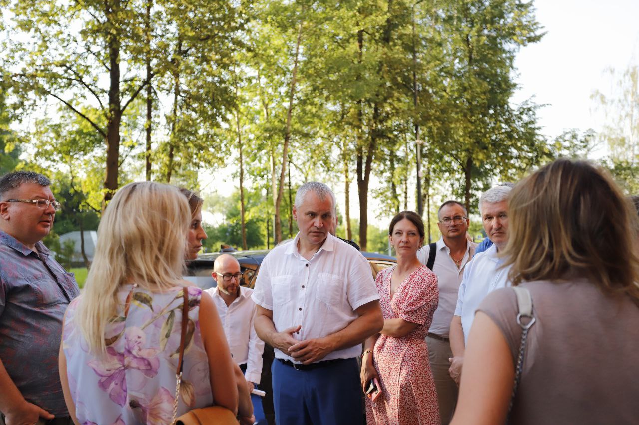 Глава городского округа Фрязино Дмитрий Воробьев встретился с жителями дома 17 по улице Вокзальная по итогам «выездной администрации»