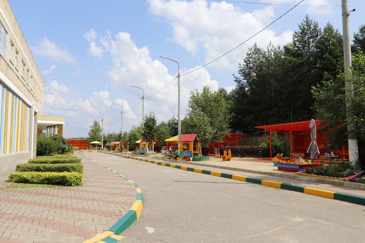 Оценивать летом «зеленые наряды» дошкольных образовательных учреждений Наукограда стало уже доброй традицией🌼